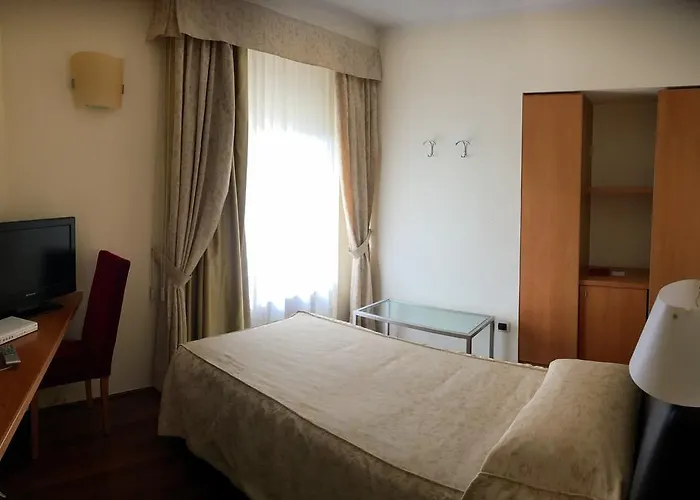 Hotel Dimora Del Barone Romagnano Sesia